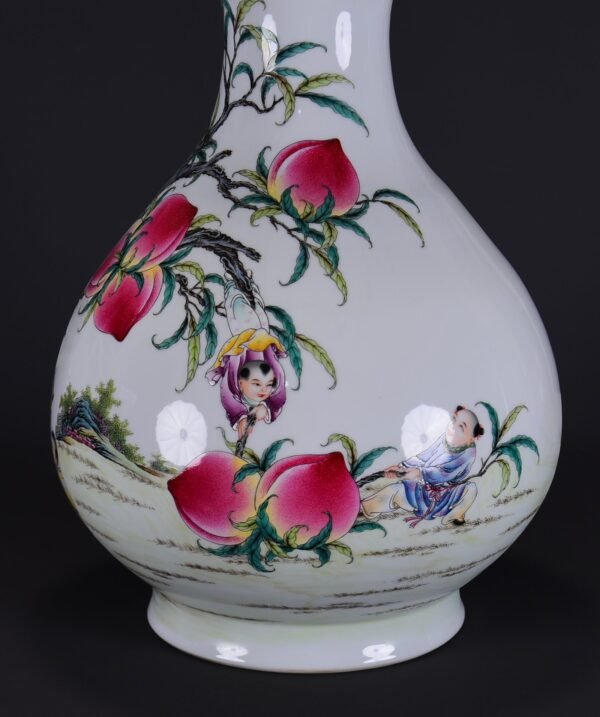 old collection of Qing Dynasty Qianlong famille rose jade vase with a full pattern of fortune - Image 3