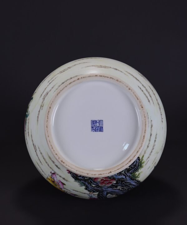 old collection of Qing Dynasty Qianlong famille rose jade vase with a full pattern of fortune - Image 8
