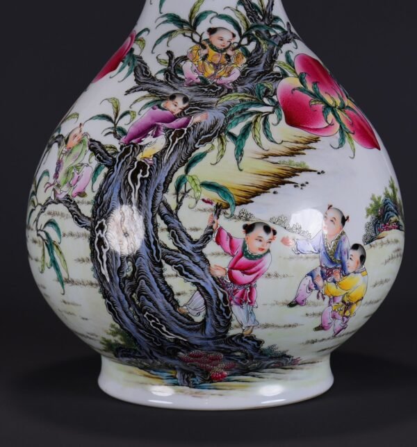 old collection of Qing Dynasty Qianlong famille rose jade vase with a full pattern of fortune - Image 4
