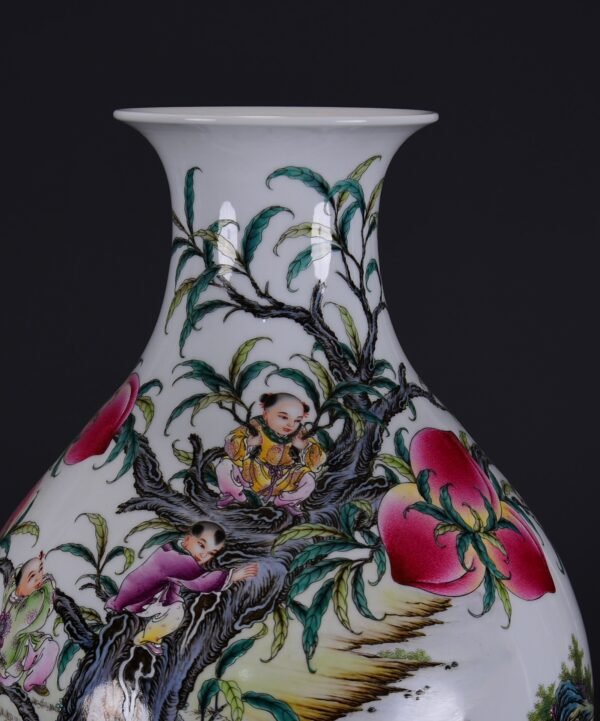 old collection of Qing Dynasty Qianlong famille rose jade vase with a full pattern of fortune - Image 6