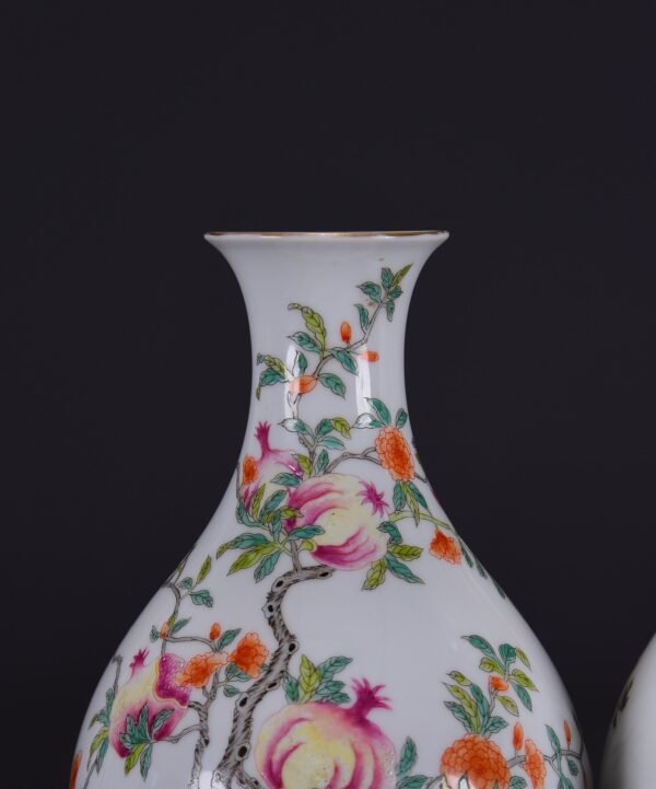 old collection of Qing Yongzheng period jade pot spring with a picture of a hundred pomegranate seed - Image 4