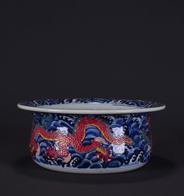 old collection of Ming Xuande blue and white five-color dragon pattern folded edge washbasin - Image 2