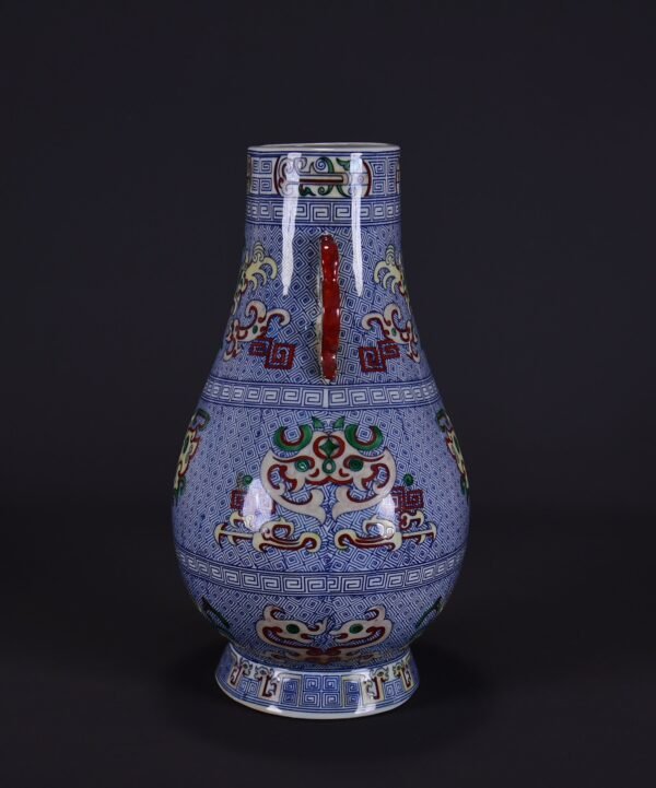 old collection of a Qing Dynasty Qianlong Doucai animal face pattern Guan Erzun - Image 6
