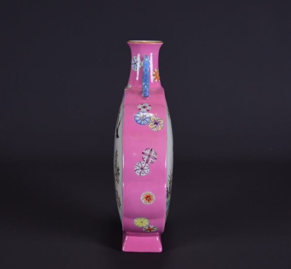 old collection of Qing Dynasty Qianlong famille rose flower and bird double-eared flat vase - Image 3