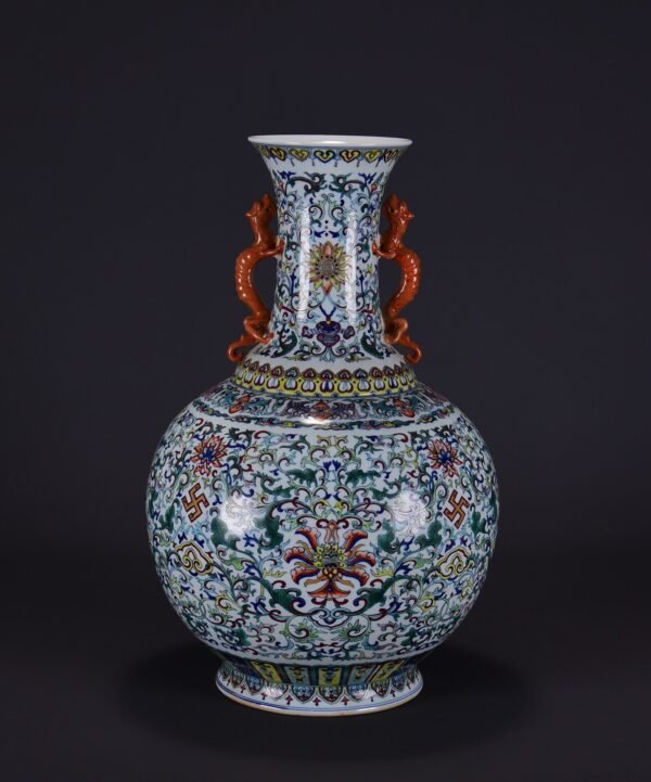 vase with double dragon ears and doucai Wanfu Qingshou from the Qianlong period of the Qing Dynasty - Image 7