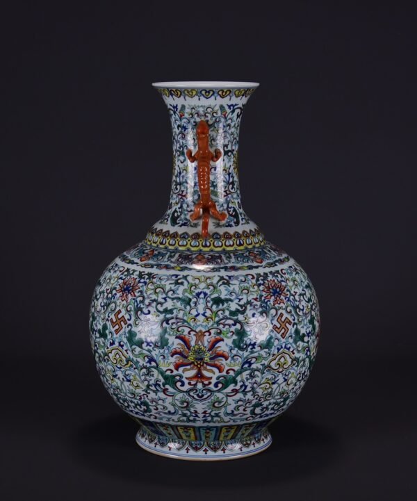 vase with double dragon ears and doucai Wanfu Qingshou from the Qianlong period of the Qing Dynasty - Image 2