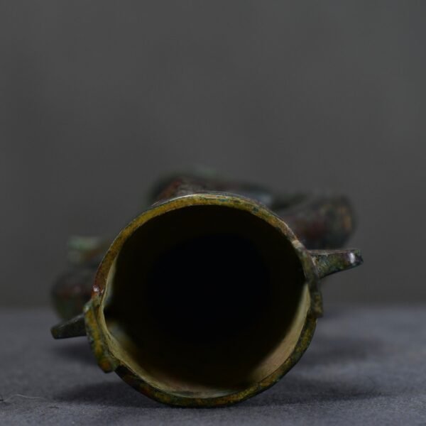 Sanxingdui Bronze Kneeling Figure - Image 8