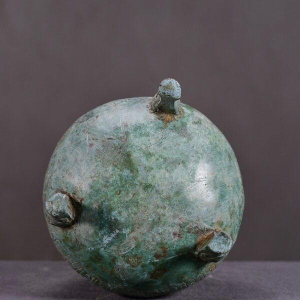 Shang Dynasty bronze tripod big belly jar - Image 9