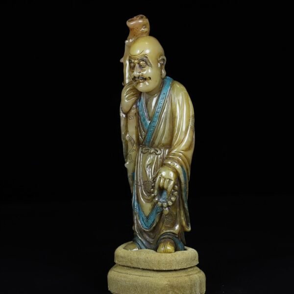 Old collection of wooden box Shoushan stone Arhat ornaments - Image 3