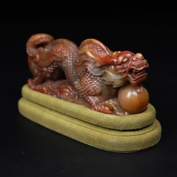 Old collection of wooden box Shoushan stone Tenglong play with pearl seal ornaments - Image 2