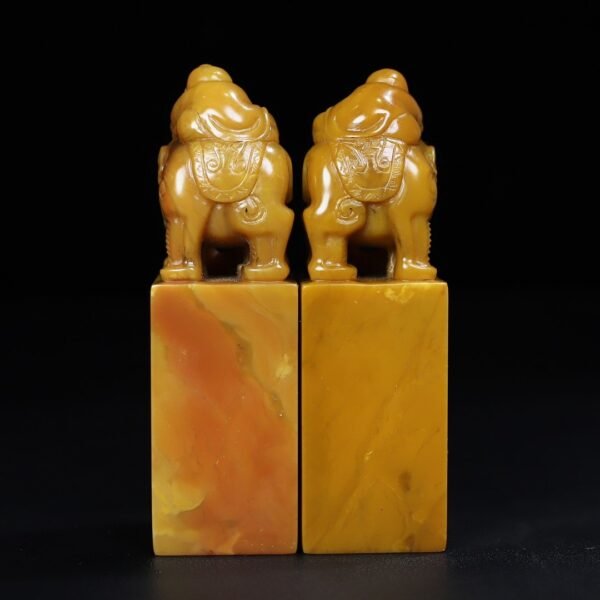 old collection of wooden box Shoushan stone Tianhuang carved boy playing with elephant seals - Image 3