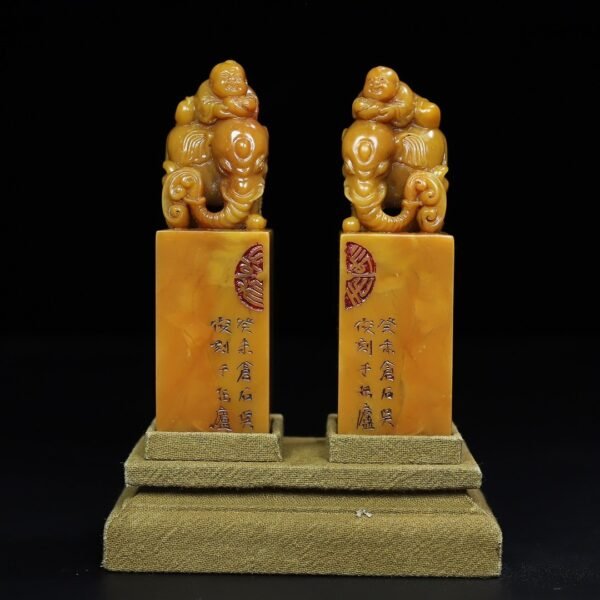 old collection of wooden box Shoushan stone Tianhuang carved boy playing with elephant seals - Image 2