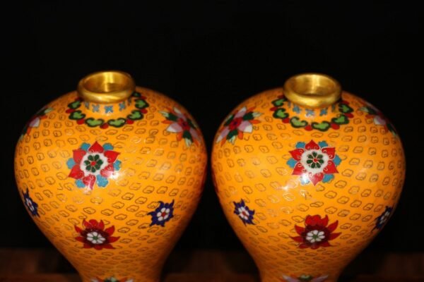 Old collection of pure copper cloisonne plum vase vase ornaments, pure handmade cloisonné enamel - Image 3