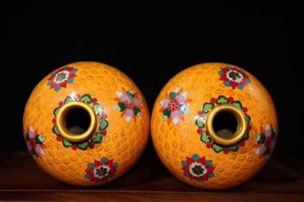 Old collection of pure copper cloisonne plum vase vase ornaments, pure handmade cloisonné enamel - Image 4