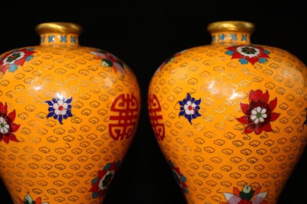 Old collection of pure copper cloisonne plum vase vase ornaments, pure handmade cloisonné enamel - Image 6