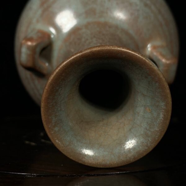 Song Ru kiln double-cord vase - Image 5
