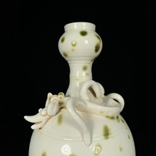 Tang Xing Kiln Panlong Garlic Bottle - Image 5