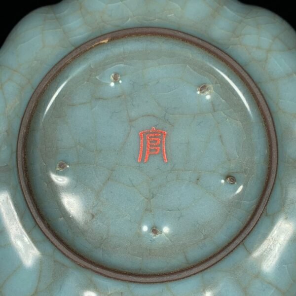 Song Dynasty official kiln carved figure pattern flower mouth washbasin - Image 8