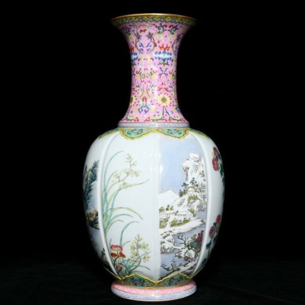 Qianlong famille rose melon-shaped vase with four seasons landscape and flower patterns - Image 5
