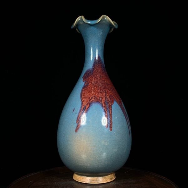 Song Dynasty Jun kiln flower mouth jade pot spring vase
