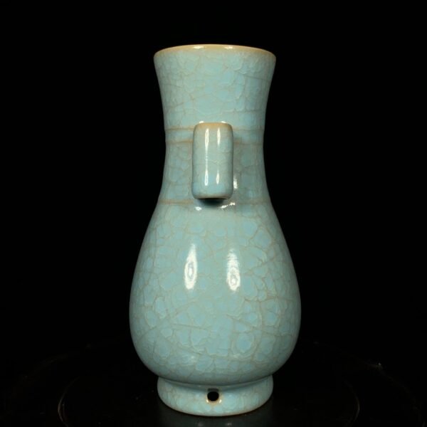 Song Ru kiln ice crackle pierced ear vase - Image 5