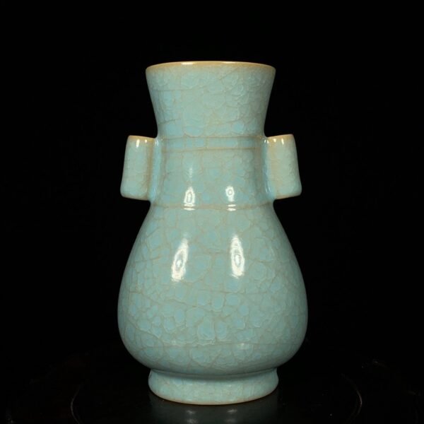 Song Ru kiln ice crackle pierced ear vase