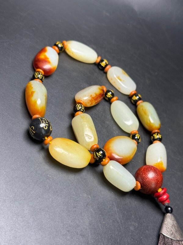 Hetian jade raw stone hand-held, 18 beads, full, warm jade, beautiful skin color - Image 9