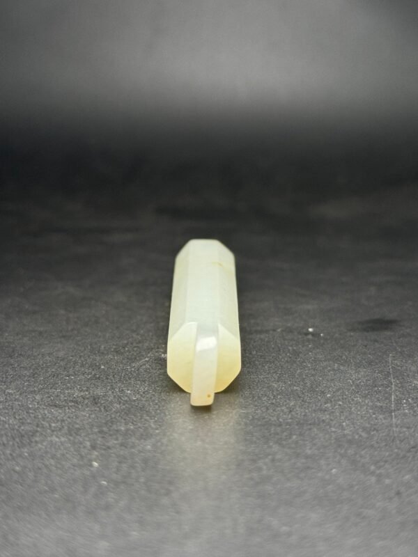 Hetian jade feather tube, exquisite shape, smooth inner wall, simple and elegant - Image 5