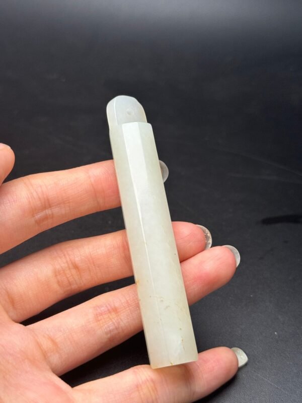 Hetian jade feather tube, exquisite shape, smooth inner wall, simple and elegant - Image 9