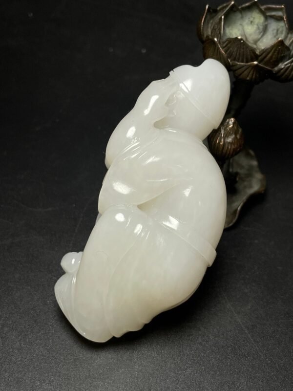 Hetian jade Ming and Qing dynasty hand-held ornaments, small heavenly officials - Image 5