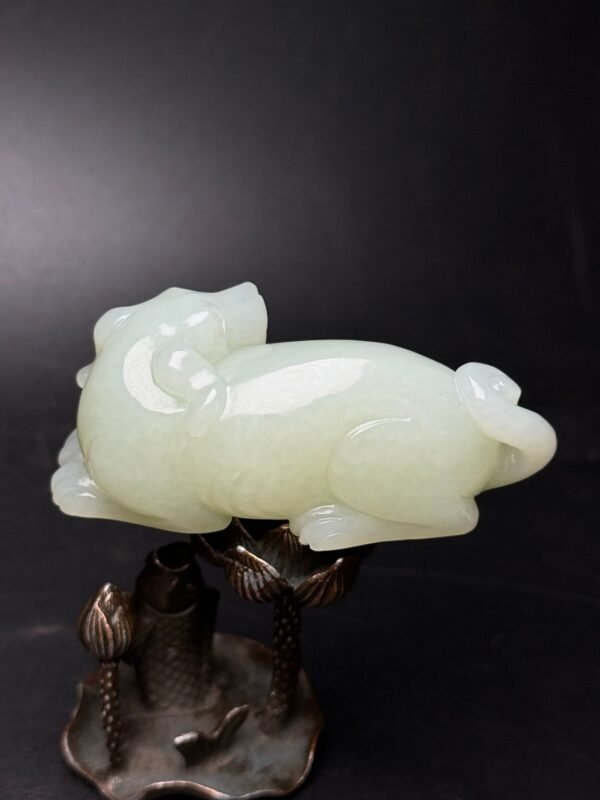 Hetian jade fortune dog hand-held ornament, which represents prosperity and wealth - Image 3