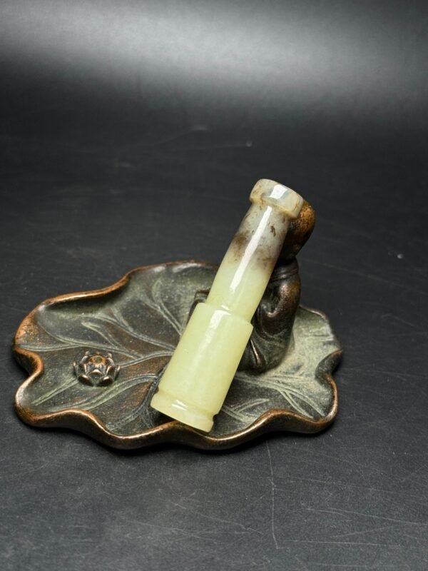 Hetian jade old cigarette holder, simple shape, smooth lines, warm jade - Image 9