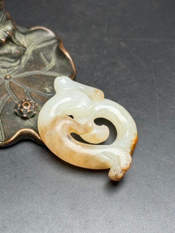 Hetian Jade Chilong Jade Pendant, Dragon Travels the World, Auspicious and Rich - Image 9