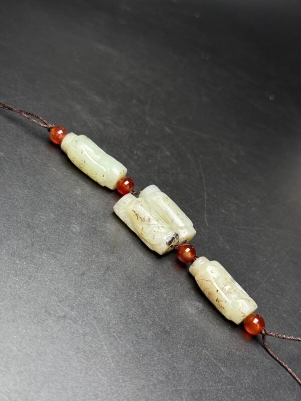 Hetian jade Weng Zhong accessories, one of the three treasures of the Han Dynasty - Image 4