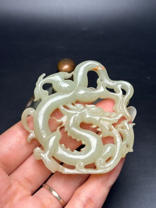 Hetian Jade Panlong Jade Pendant, dragon travels around the world, attracts wealth and fortune - Image 2