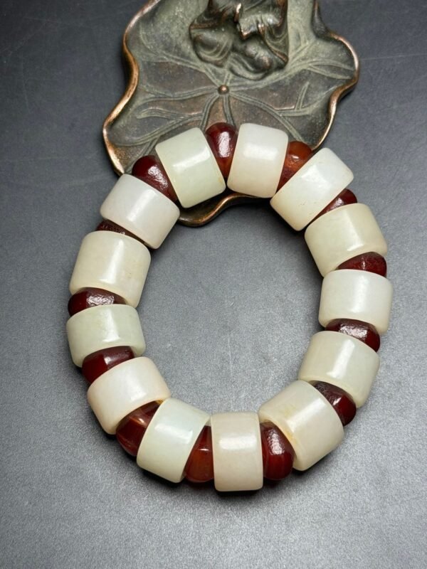 Hetian jade heart beads bracelet, each bead is full, the jade is warm - Image 8