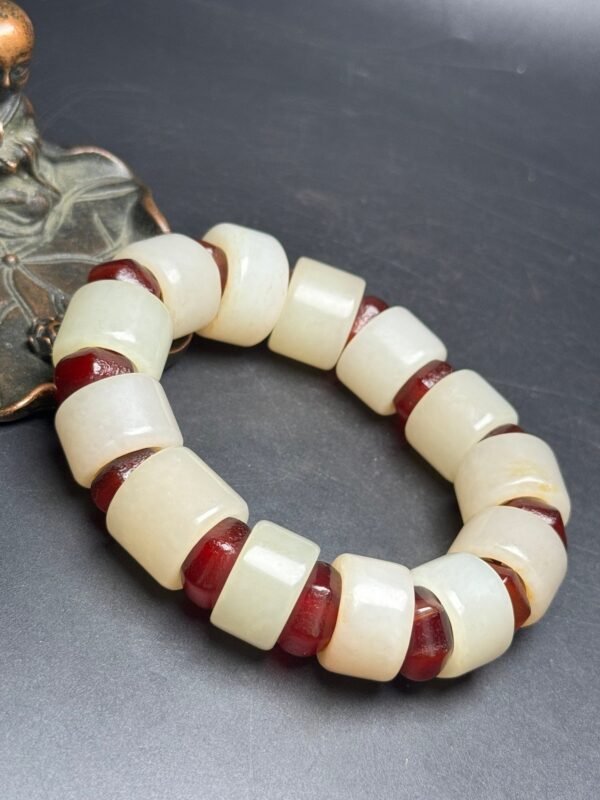 Hetian jade heart beads bracelet, each bead is full, the jade is warm - Image 9
