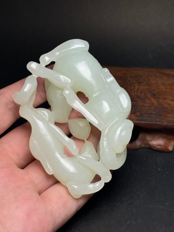 Hetian jade Ming and Qing dynasty jade pieces, prosperous dog, prosperous people - Image 6
