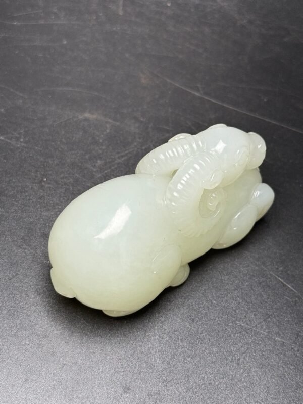 Hetian jade sheep, prosperous and auspicious, three yangs open the door to good fortune - Image 8