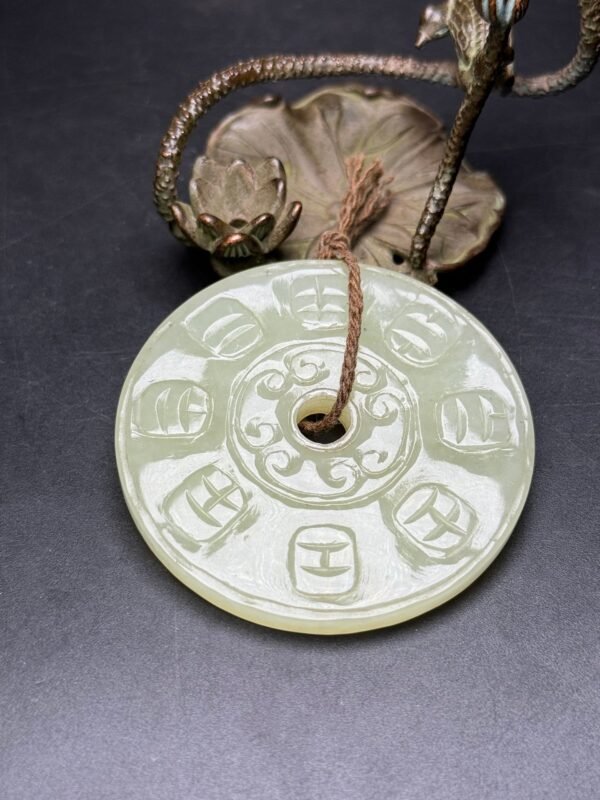 Hetian jade bi, rich in the world, auspicious, simple shape, experienced knife skills - Image 8
