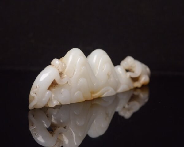 Hetian jade pen holder - Image 2