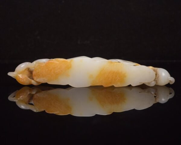 Hetian jade pen holder - Image 3
