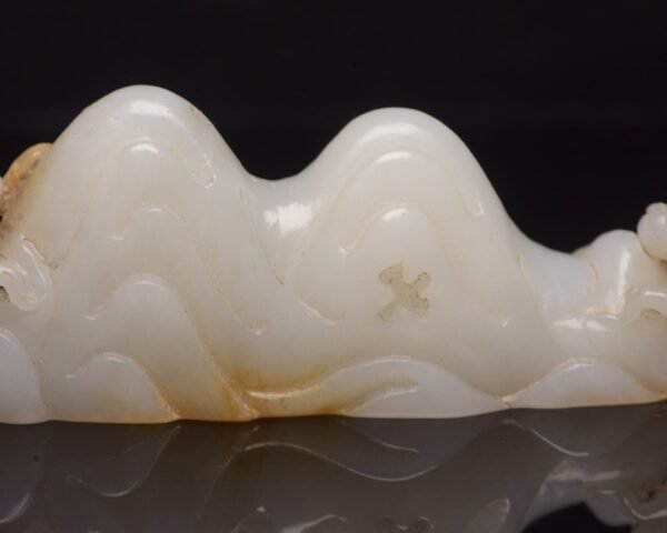 Hetian jade pen holder - Image 5