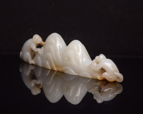 Hetian jade pen holder - Image 7