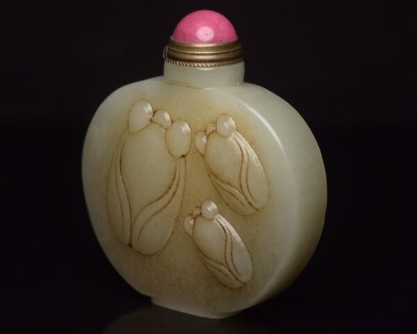 Hetian jade snuff bottle - Image 8