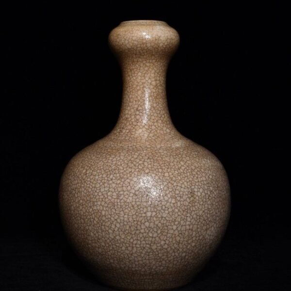 Qingge glaze garlic vase