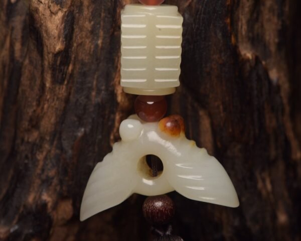 Hetian Jade Cicada Pendant - Image 2