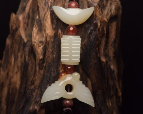 Hetian Jade Cicada Pendant - Image 8