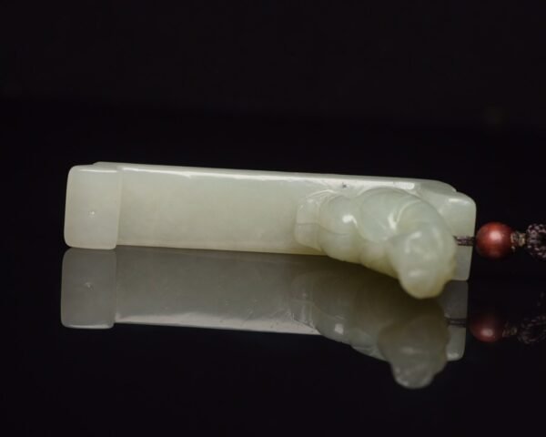 Hetian jade incense holder - Image 8