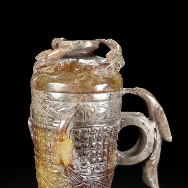 Hetian jade cup, fine carving, smooth lines - Image 2